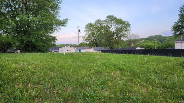 422 13th St, Tell City, IN 47586