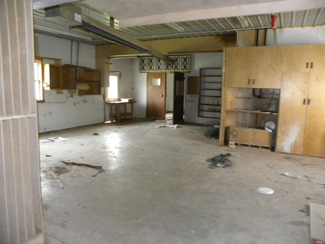 8207 Lehman Rd, Worthington, IN 47471 - view of garage