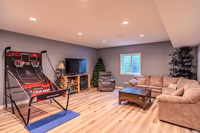 4663 Beringer Dr, Lafayette, IN 47909 - living area with recessed lighting, baseboards, and wood finished floors