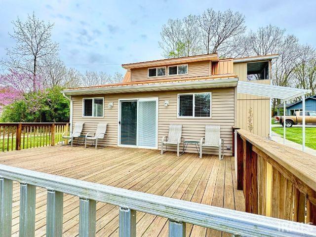 25 Ems W16A Ln, North Webster, IN 46555