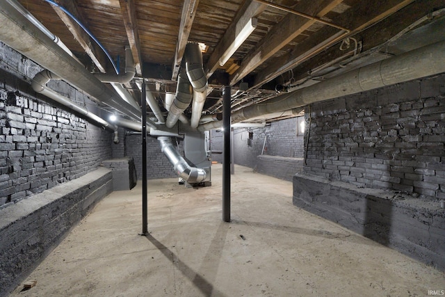 1820 W Main St, Fort Wayne, IN 46808 - view of unfinished below grade area