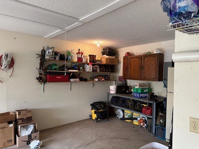 8615 Timbermill Pl, Fort Wayne, IN 46804 - view of garage