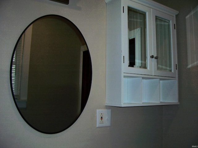 interior details featuring arched walkways