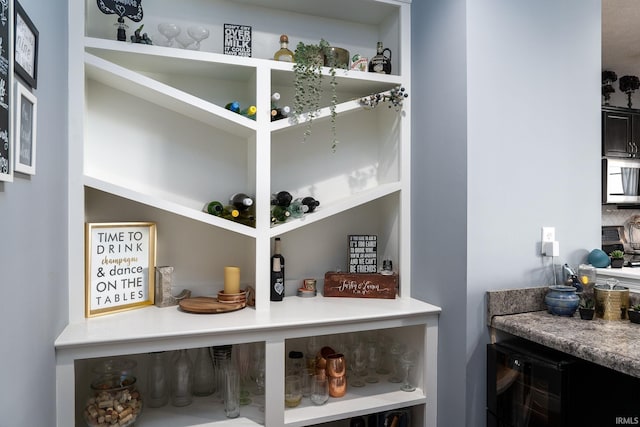 5138 Indigo Ave, Lafayette, IN 47909 - storage area with wine cooler