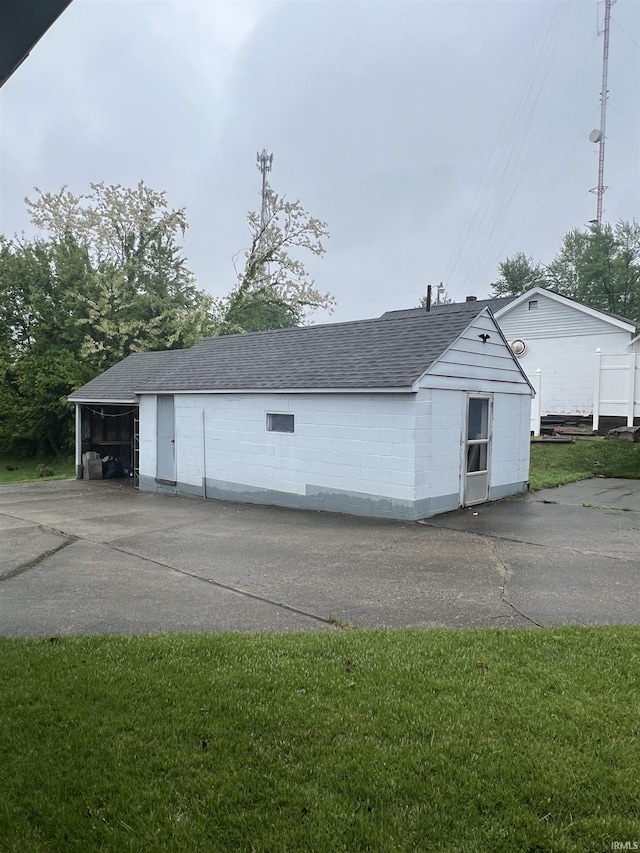 388 Schuetter Rd, Jasper, IN 47546 - view of garage
