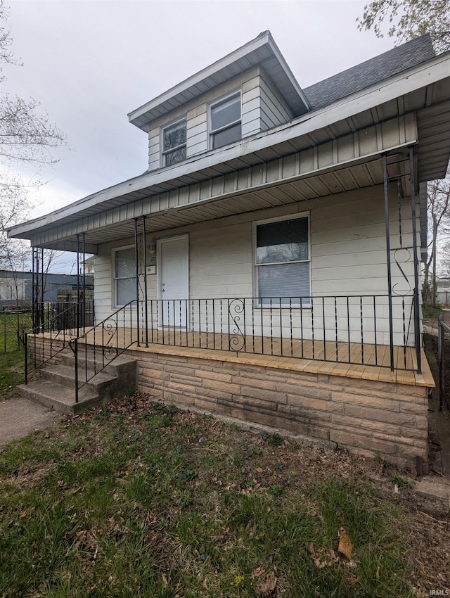 view of front of house with a porch