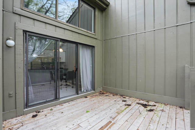 9404 S Lake Ridge Dr, Bloomington, IN 47401 - view of deck