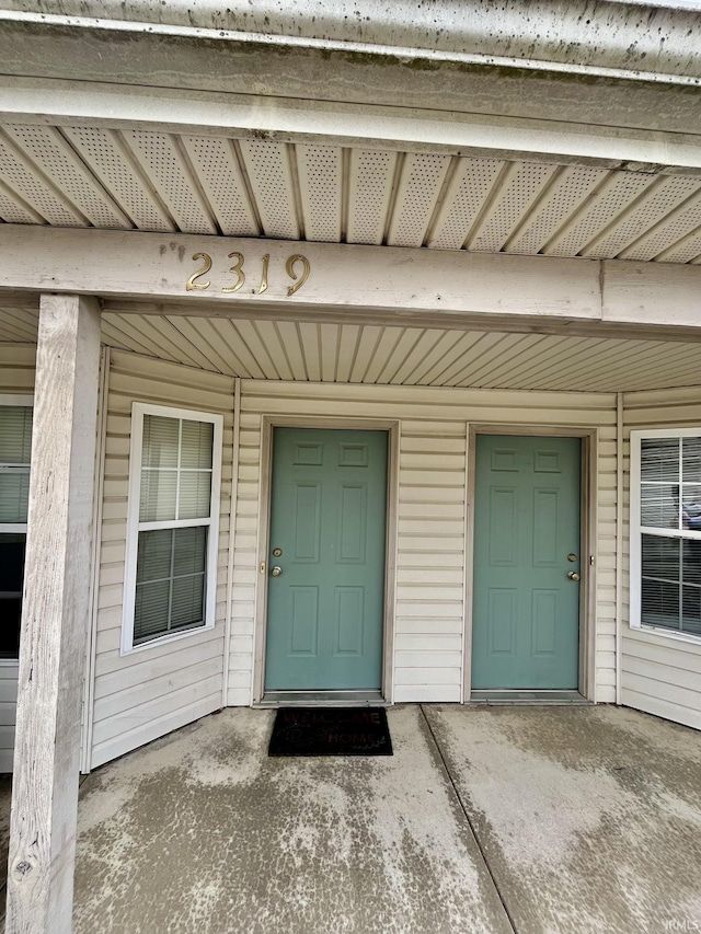 view of entrance to property