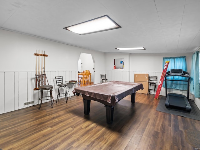 recreation room featuring billiards, visible vents, wood finished floors, and wainscoting