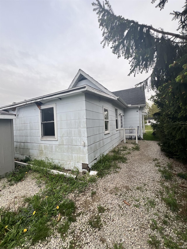 712 E Water St, Portland, IN 47371 - view of side of property
