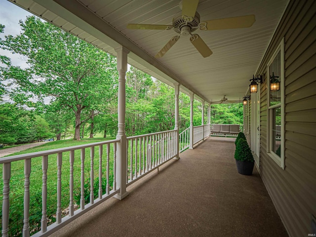 view of patio with covered porch and ceiling fan
