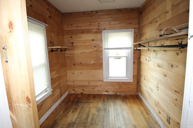29623 County Road 6th Rd, Elkhart, IN 46514 - spacious closet with hardwood / wood-style flooring