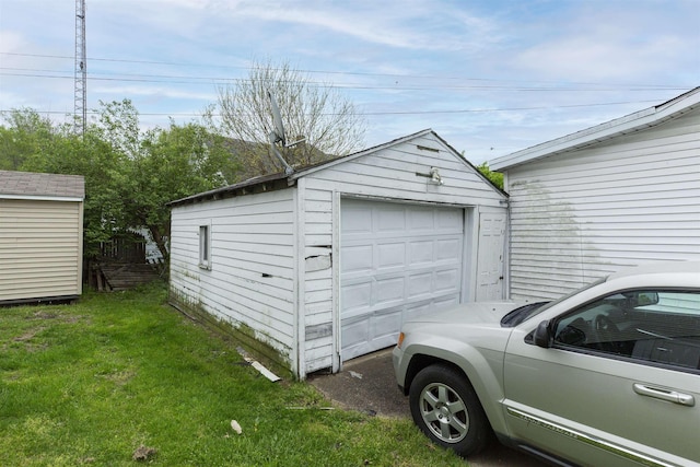 view of detached garage