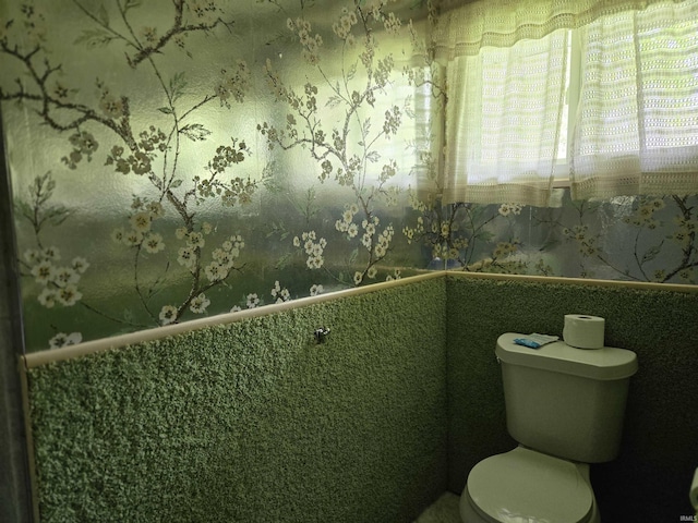 bathroom with toilet