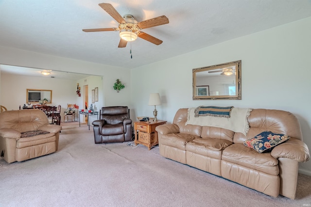 1112 W Walnut St, Summitville, IN 46070 - carpeted living area featuring a ceiling fan