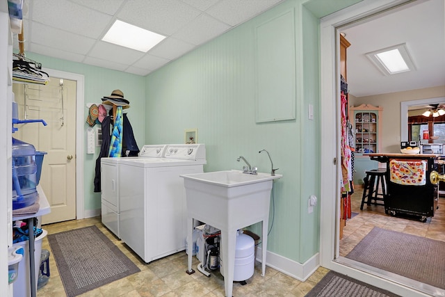 3806 S State Road 3, New Castle, IN 47362 - laundry area featuring laundry area, baseboards, and washing machine and dryer
