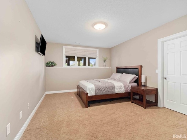 1817 Prestwick Ln, Fort Wayne, IN 46814 - carpeted bedroom with baseboards