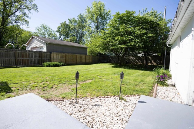 1732 Marbo Ave, Evansville, IN 47714 - view of yard