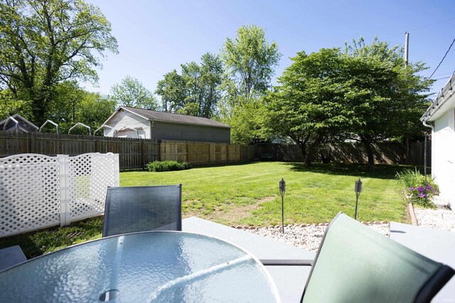 1732 Marbo Ave, Evansville, IN 47714 - view of yard with outdoor dining area