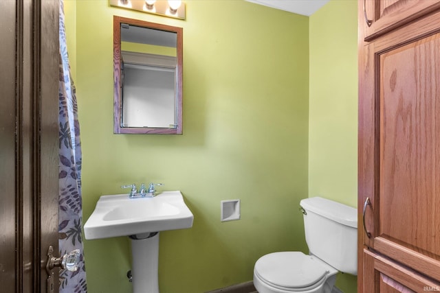 405 W Rudisill Blvd, Fort Wayne, IN 46807 - bathroom with toilet and baseboards