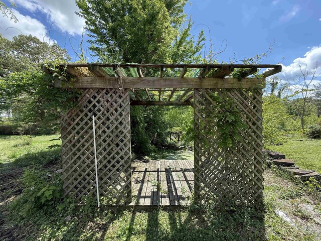 219 W Boone St, Gentryville, IN 47537 - view of yard