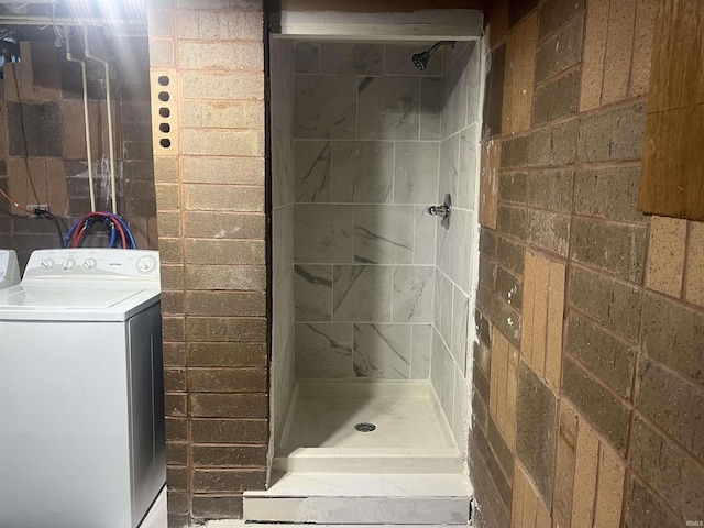 2515 Hubertus Ave, Fort Wayne, IN 46805 - bathroom with washer / dryer and tiled shower