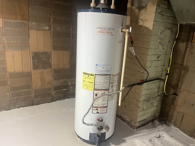 2515 Hubertus Ave, Fort Wayne, IN 46805 - utilities featuring water heater