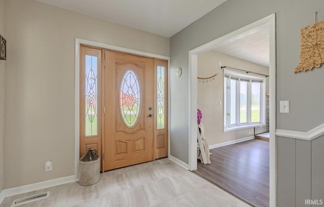 7325 E State Road 218, Lafontaine, IN 46940 - foyer entrance with baseboards