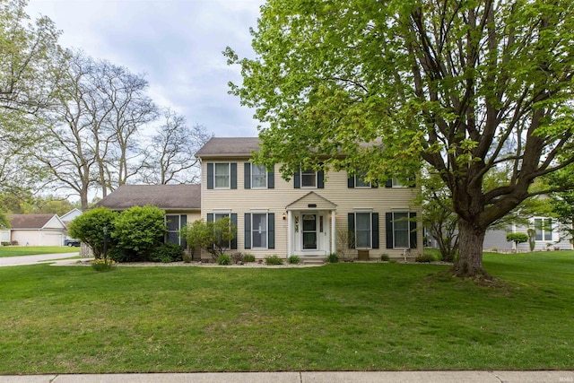 14375 Pheasant Ct, Mishawaka, IN 46545 - colonial home with a front yard