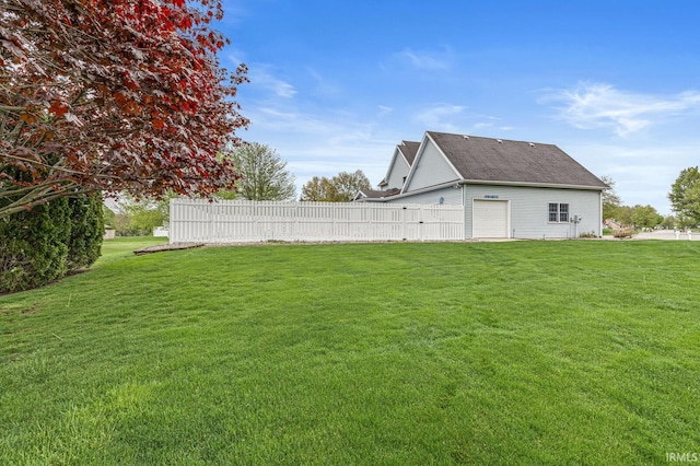 3700 Saint Andrews Pl, Elkhart, IN 46517 - view of yard