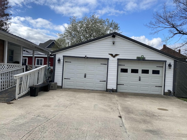 view of detached garage