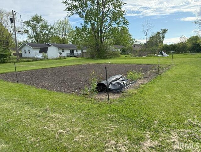 316 E Jackson St, Farmland, IN 47340