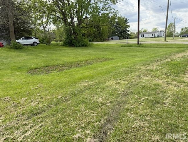 316 E Jackson St, Farmland, IN 47340