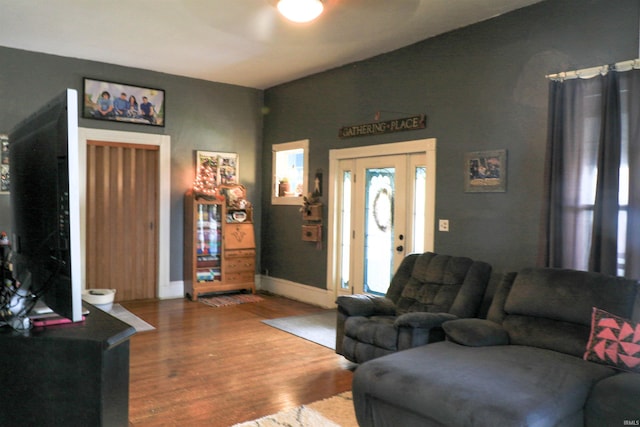1008 E Walnut St, Petersburg, IN 47567 - living room with wood finished floors and baseboards