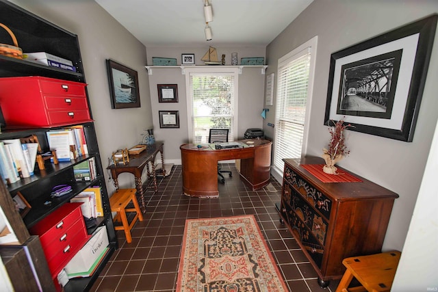 8209 Berry Dr, Evansville, IN 47710 - office featuring track lighting