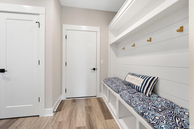 874 Cascata Trl, Huntertown, IN 46748 - mudroom with light wood finished floors and baseboards