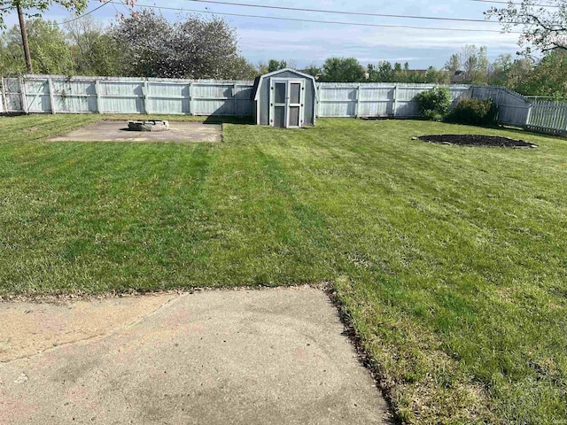 6701 Bellefield Dr, Fort Wayne, IN 46835 - view of yard with a shed, an outdoor structure, and a patio area