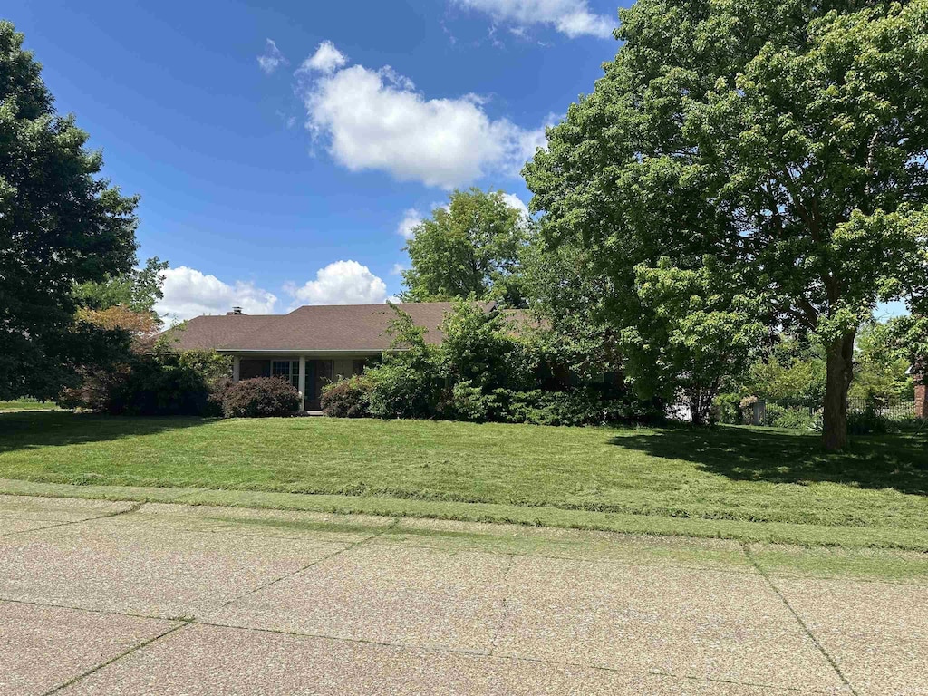8122 Roberts Ridge Rd, Newburgh, IN 47630 - view of grassy yard