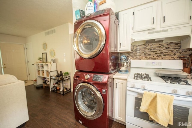 1831/1833 S Maxwell St, Bloomington, IN 47401 - laundry area with stacked washer / dryer and dark wood-style flooring