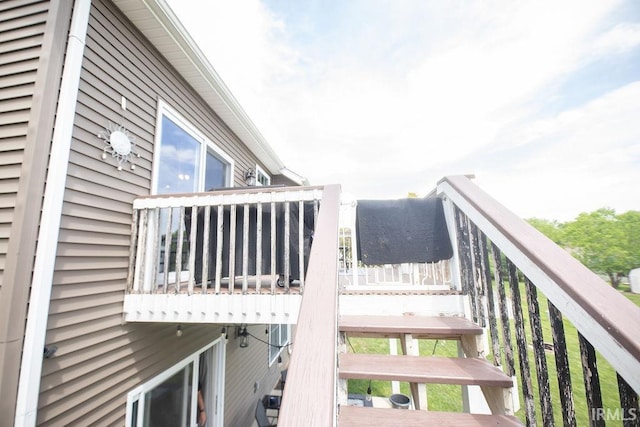 3417 S Tulip Ave, Bloomington, IN 47403 - view of wooden terrace