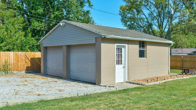 208 S Ohio St, Chandler, IN 47610 - detached garage with fence