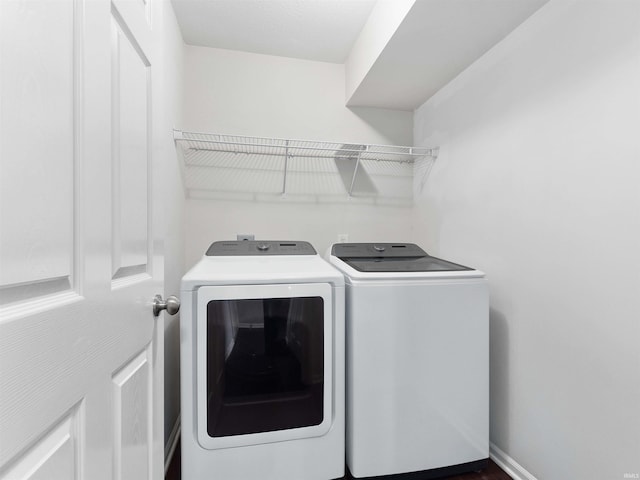 11515 Ballycastle Pl, Fort Wayne, IN 46818 - clothes washing area with washer and dryer