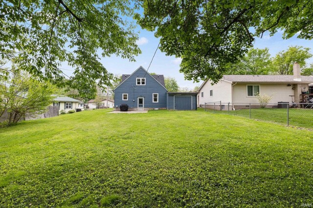 view of yard with a fire pit
