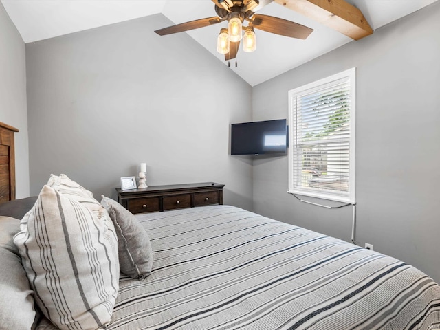 541 S Kelsey Ave, Evansville, IN 47714 - bedroom with vaulted ceiling and ceiling fan