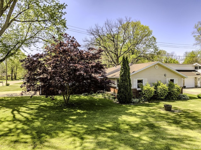view of grassy yard