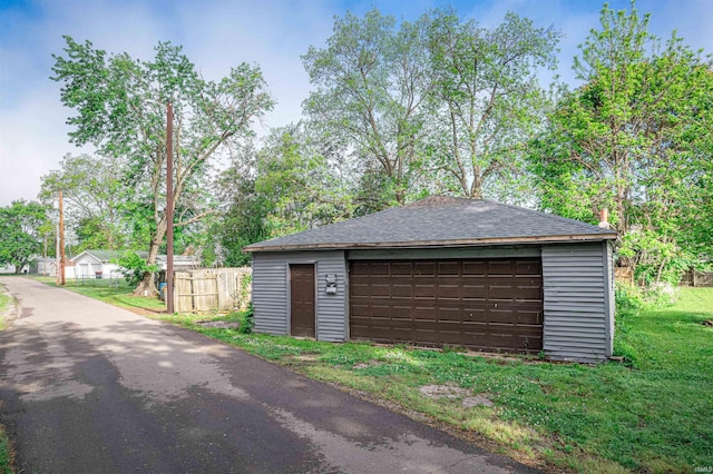 630 E Water St, Mount Vernon, IN 47620 - detached garage featuring fence