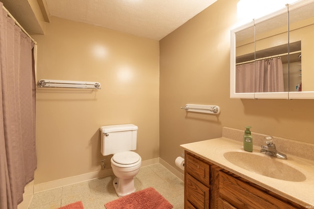 bathroom with toilet, baseboards, vanity, a textured ceiling, and a shower with curtain