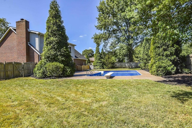 3010 Cypress Ct, Evansville, IN 47711 - view of yard with a patio