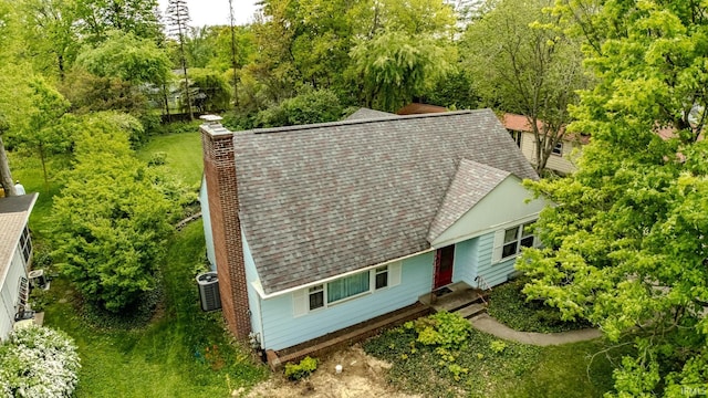 aerial view of property and surrounding area
