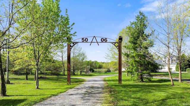 5006 Vandolah Rd, Leo, IN 46765 - surrounding community featuring a lawn